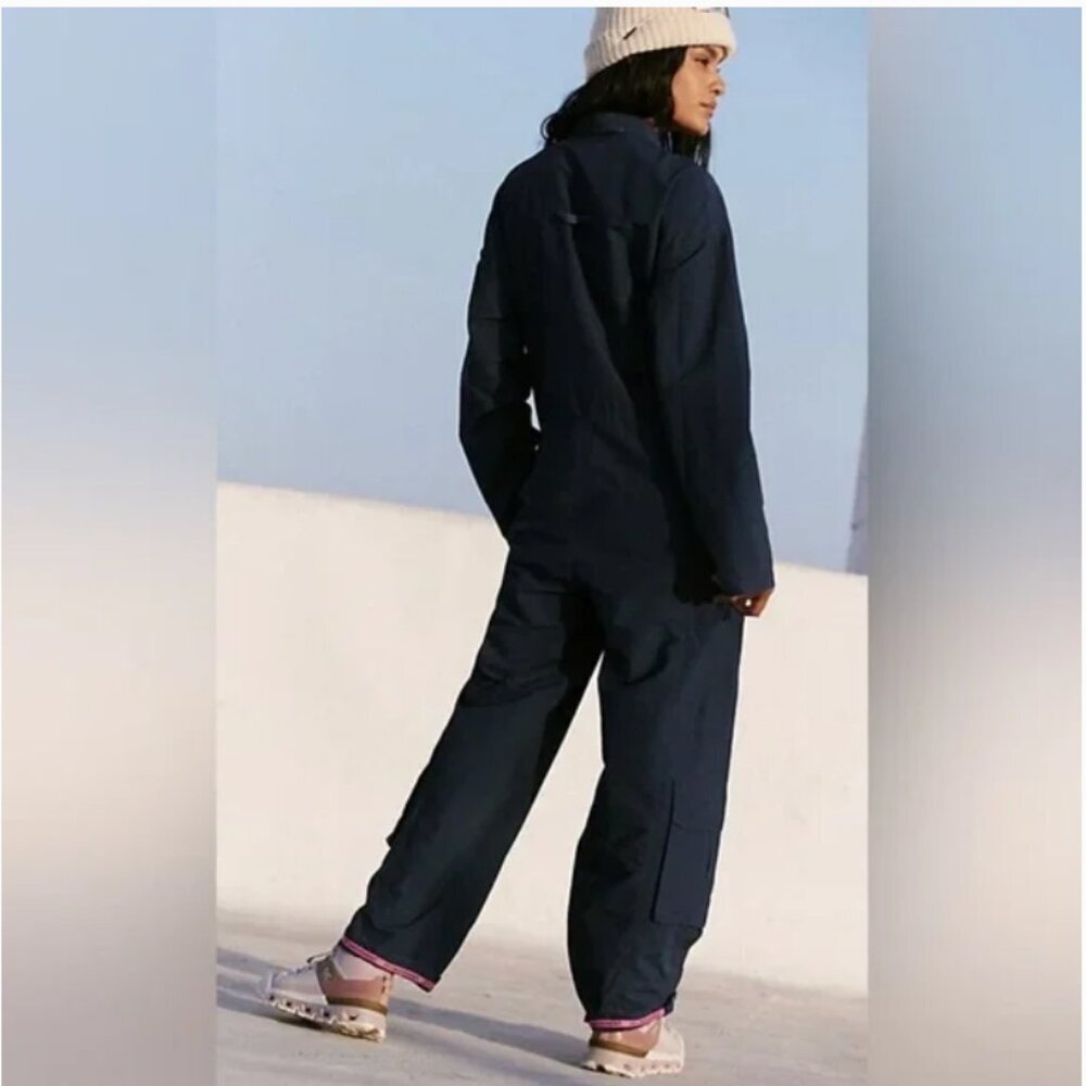 Free People FP Movement Mesmerize Me Coveralls Utility Jumpsuit Navy Small NWT - Picture 3 of 12